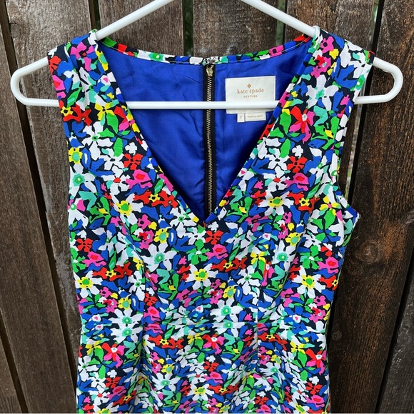 Kate Spade Mira in Full Bloom Silk Blend V-Neck Dress Sz 2 - Picture 4 of 14